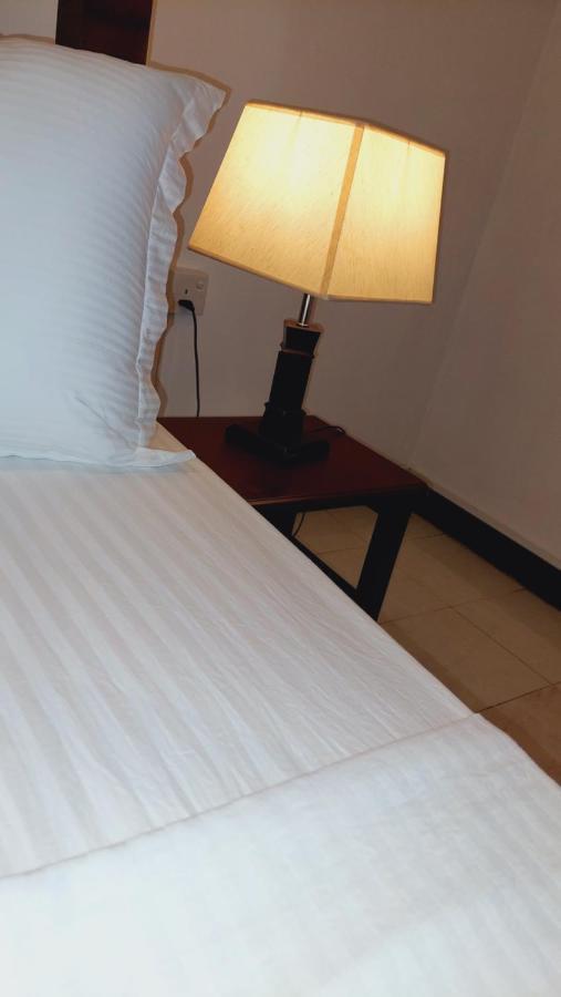 Golden Villa Kandy - "Free Pickup From Kandy " 外观 照片