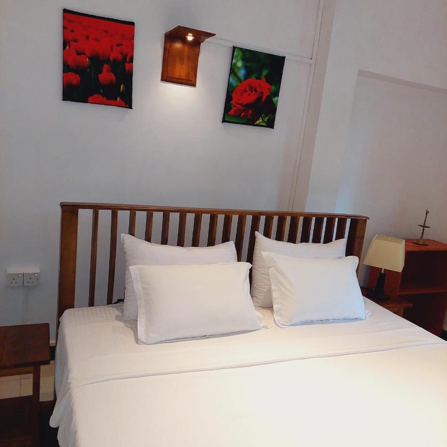Golden Villa Kandy - "Free Pickup From Kandy " 外观 照片